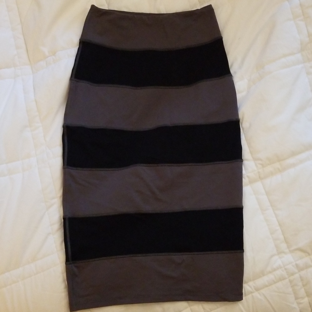 Lululemon striped skirt
